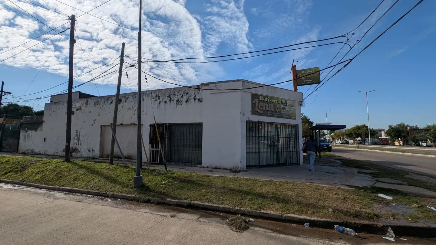 EN VENTA LOCAL EN ESQUINA EN CORRIENTES CAPITAL
