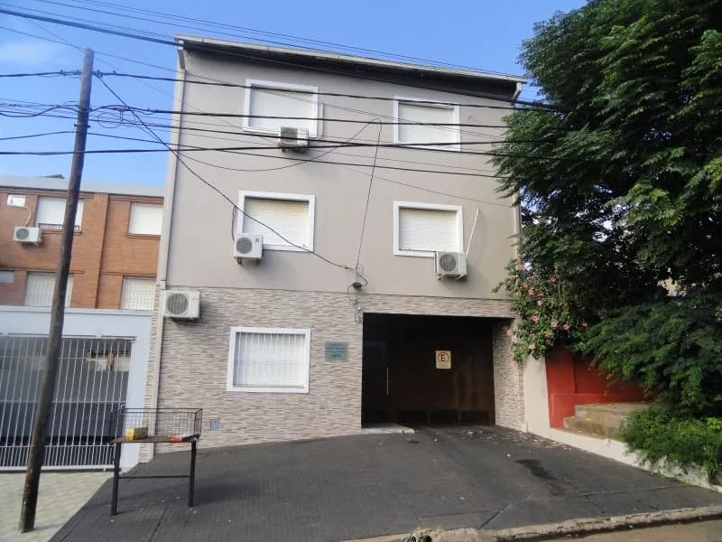 ALQUILER DEPTO 1 Dorm, a 6 cuadas del Hospital