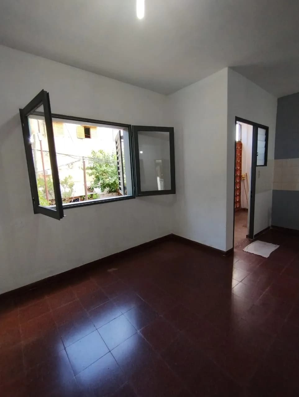 Vende Departamento en ch 149 a metros de la Av. Eva Peron