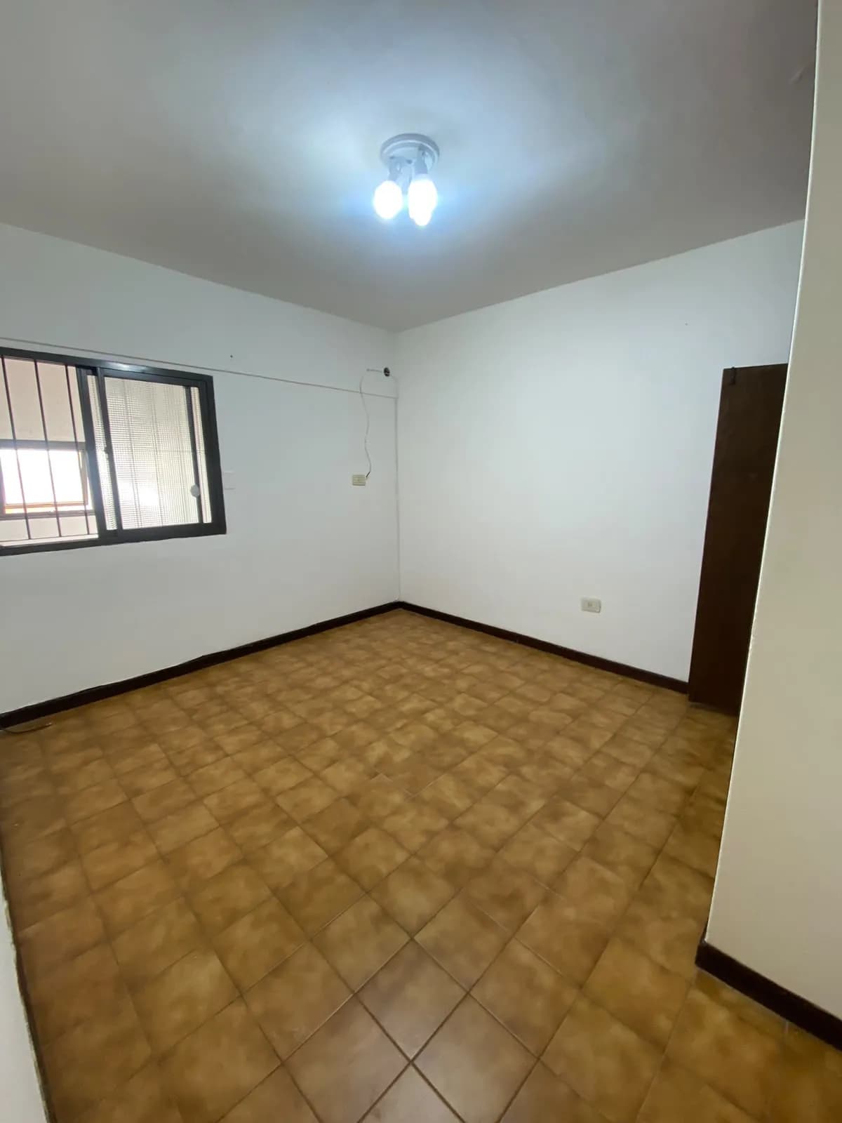 Alquila departamento en Villa Sarita de 2 dormitorios