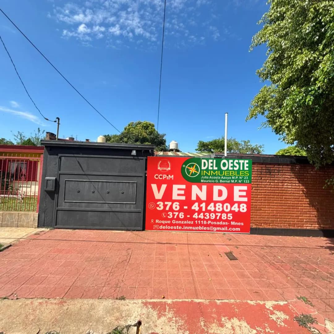Vende Casa en Bº judicial Posadas con  3 dormitorios.