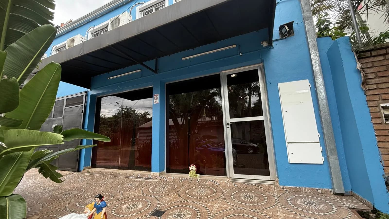 Alquila Local en  Z/ Sta Catalina y Centenario con 30m2 Aprox