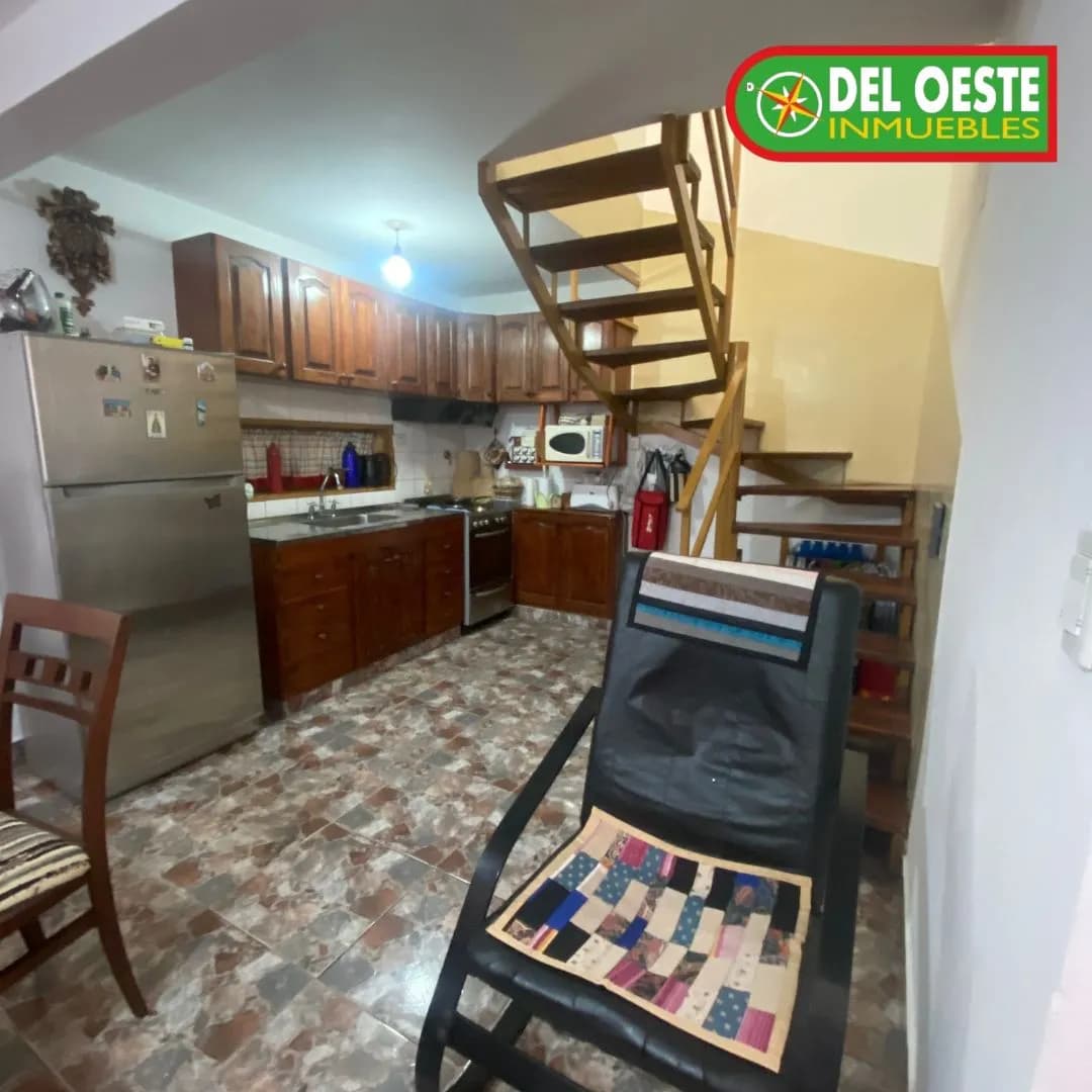 Casa tipo Duplex en Venta Z/ Jauretche y ituzaingo,3 dormitorios con quincho