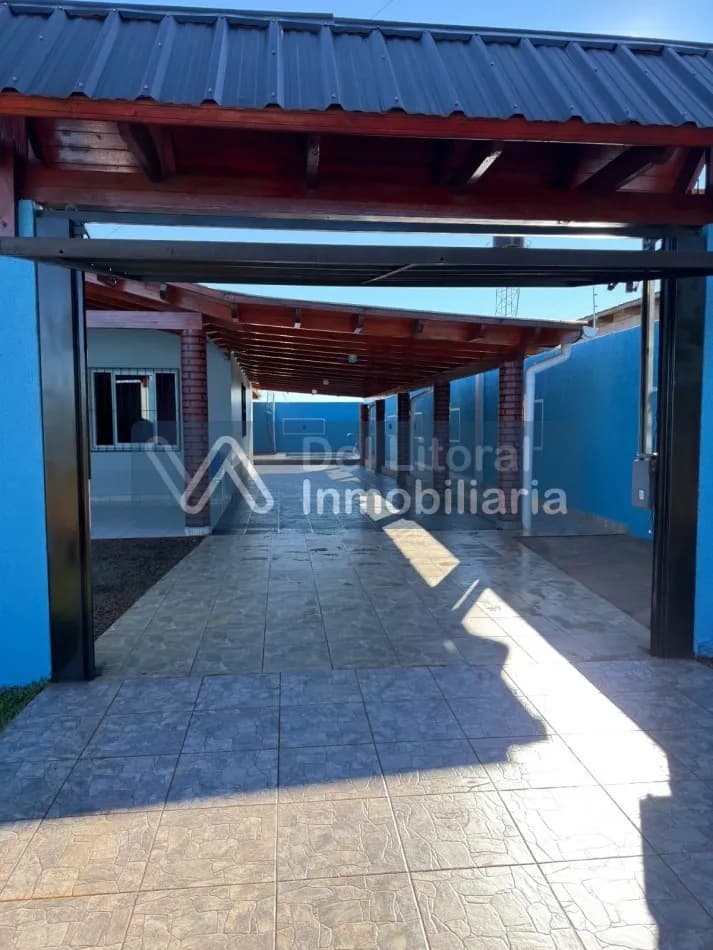 TERRENO CON CASA, QUINCHO Y PILETA