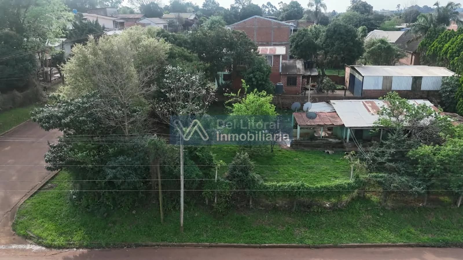 TERRENO ESQUINERO EN EXCELENTE UBICACION-SAN VICENTE, MNS-