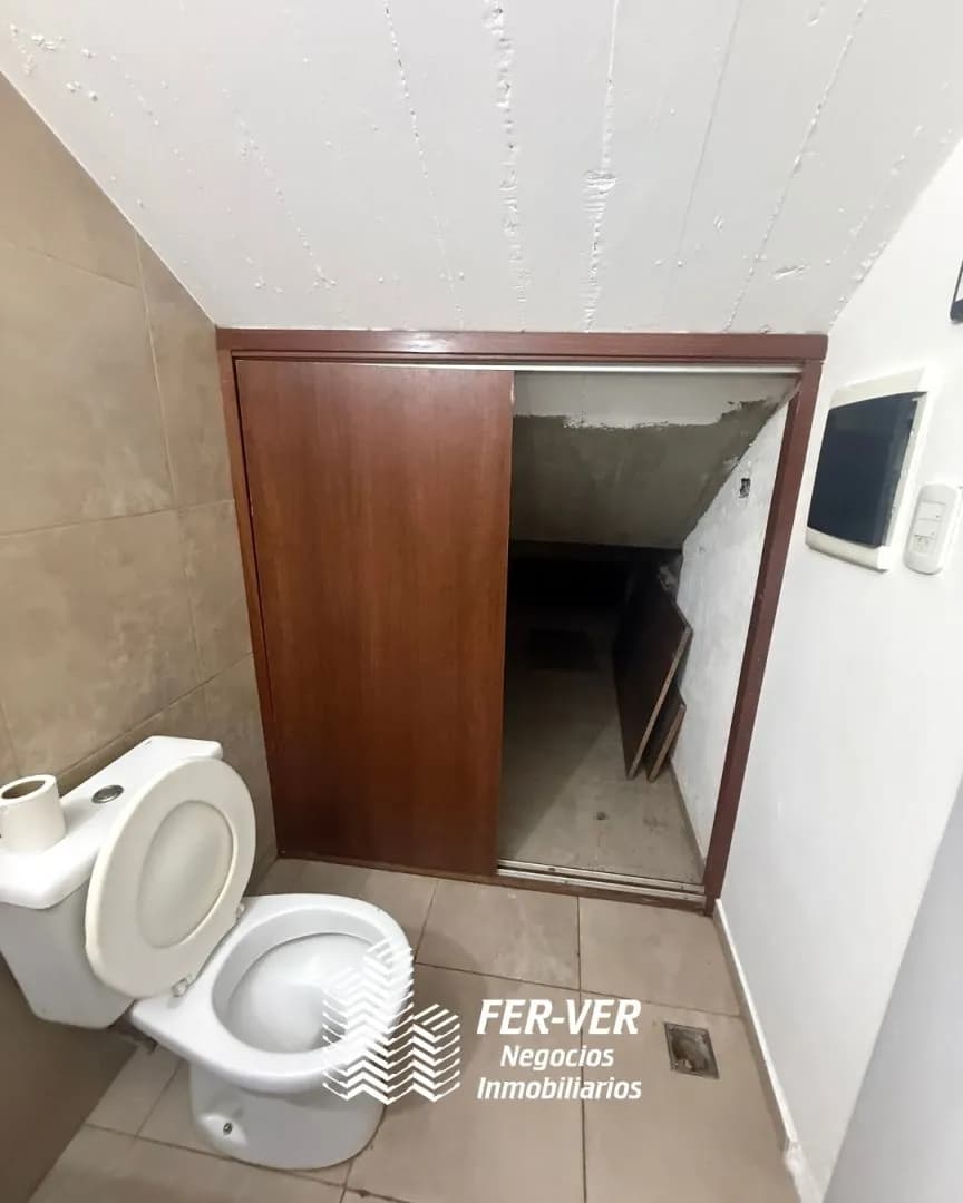 Local comercial en alquiler en esquina Av. Lavalle y Bosetti