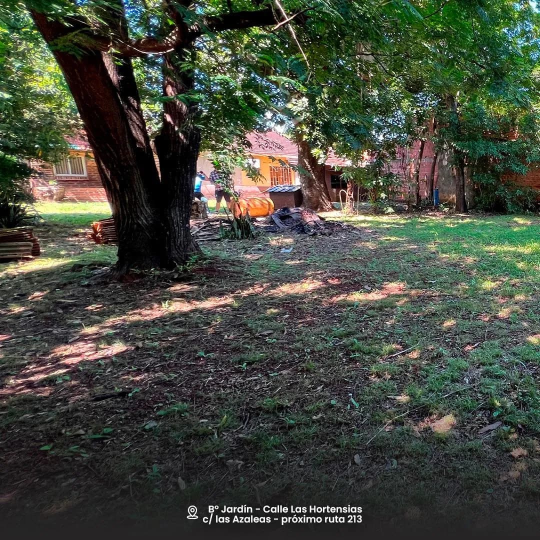 Terreno en barrio Jardín, a metros de ruta provincial 213