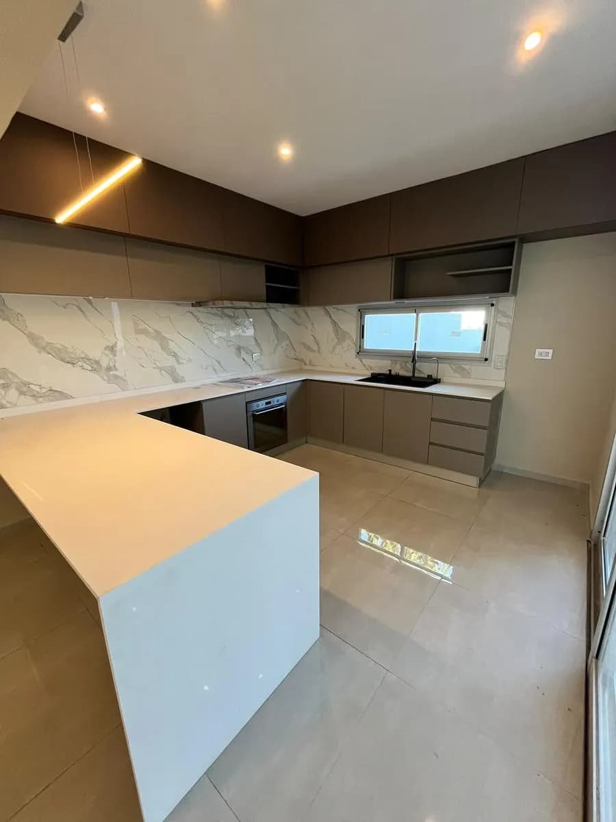 Casa en Venta sobre Calle Carlos Grismado y Av. Maipú