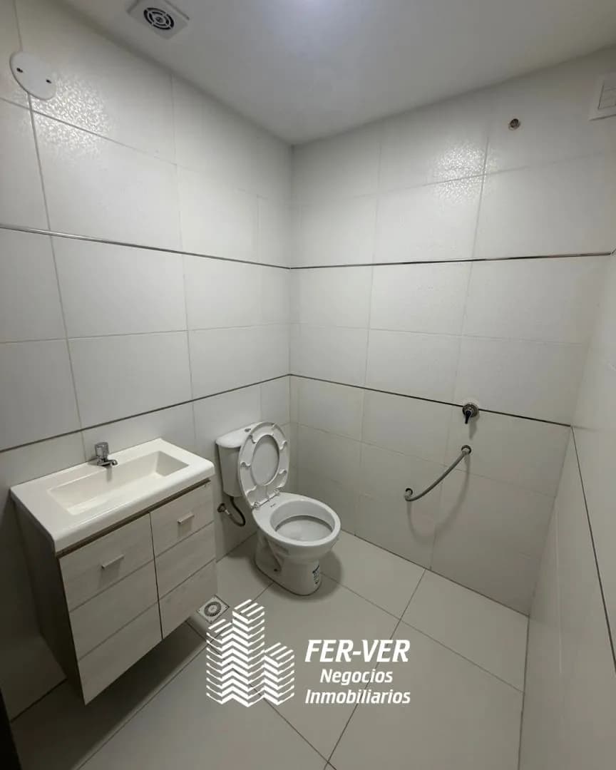 LOCAL COMERCIAL CÉNTRICO EN ALQUILER