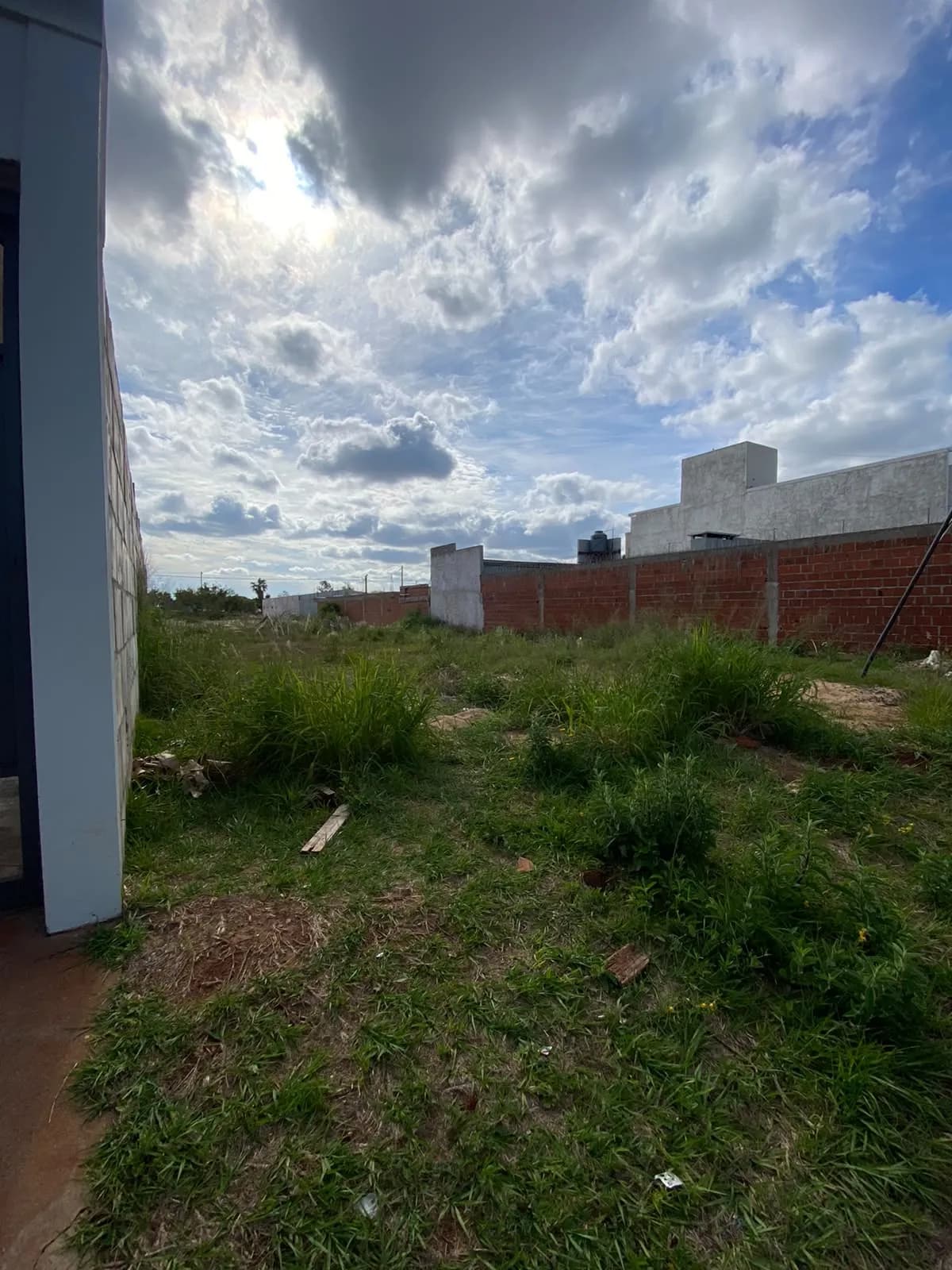 LOTE EN VENTA EN ZONA AV. ITUZAINGÓ Y AV. 115