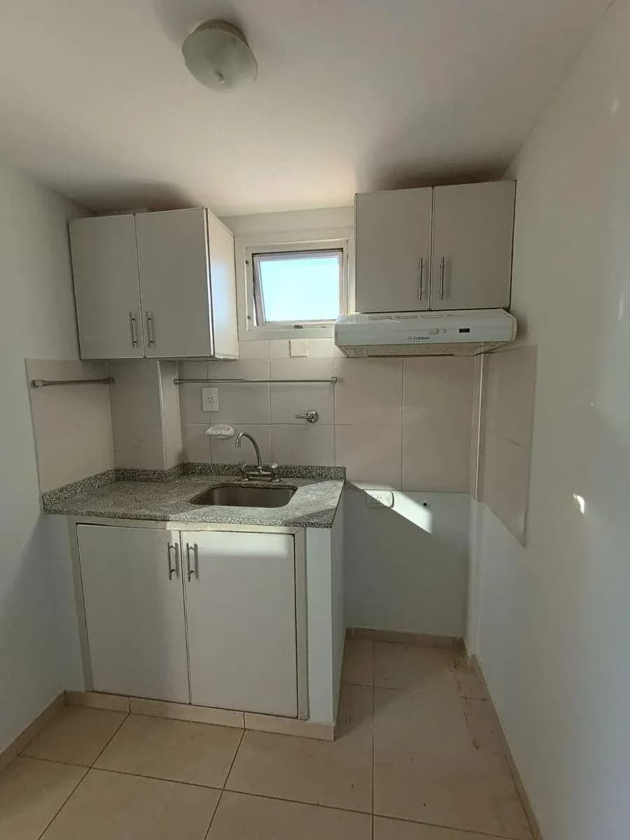 Cocina compacta y funcional