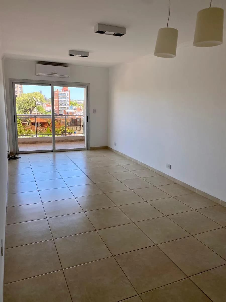 Departamento  en Alquiler de 2 Dormitorios