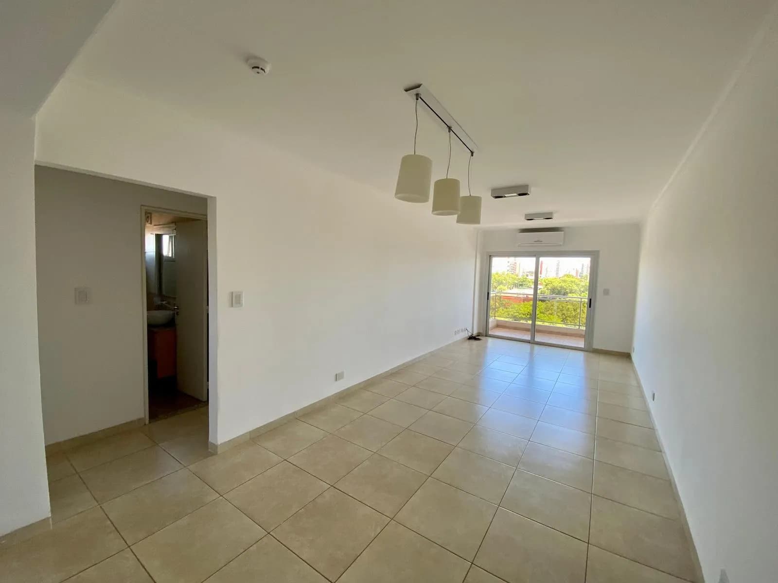 Departamento  en Alquiler de 2 Dormitorios