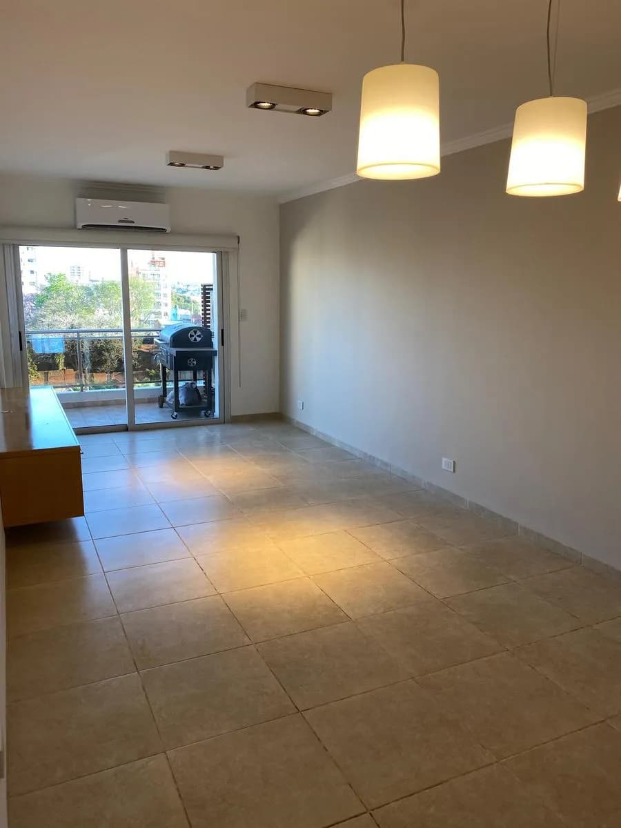 Departamento  en Alquiler de 2 Dormitorios