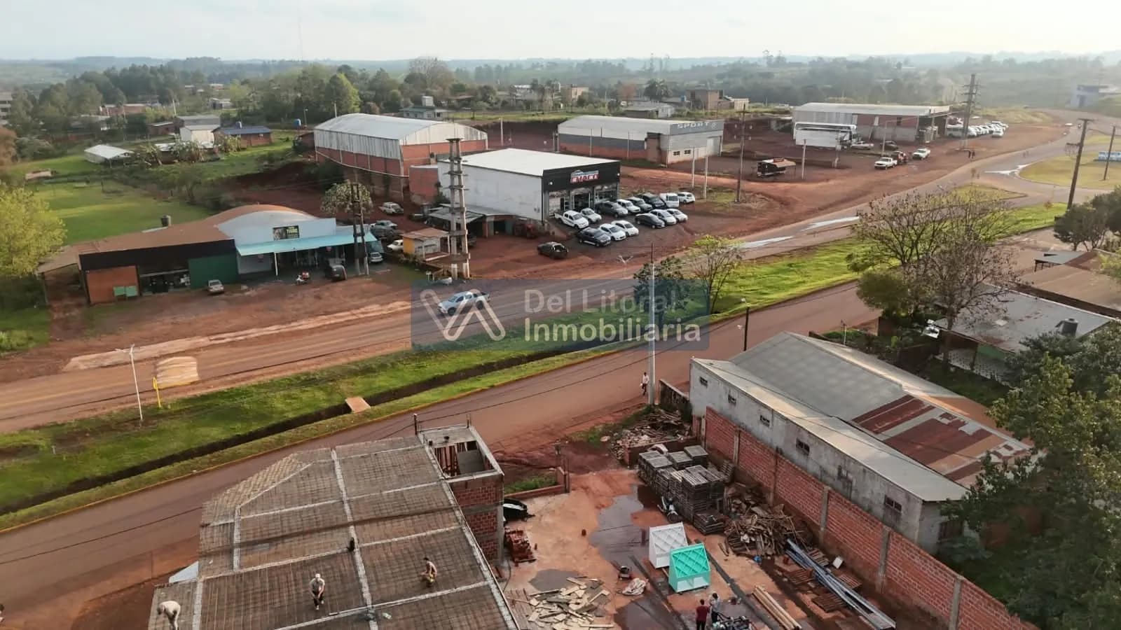 TERRENO ESQUINERO DE 567 M² SOBRE AV. CONSTITUCION Y RUTA PROV 13 — SAN VICENTE