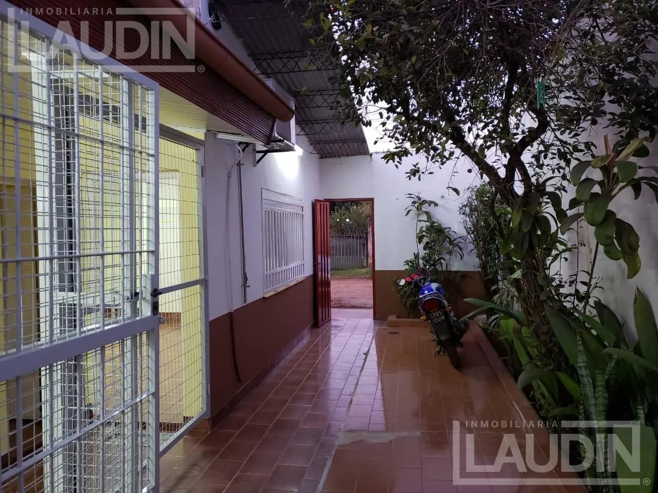 Se Alquila Casa en Villa Lanús