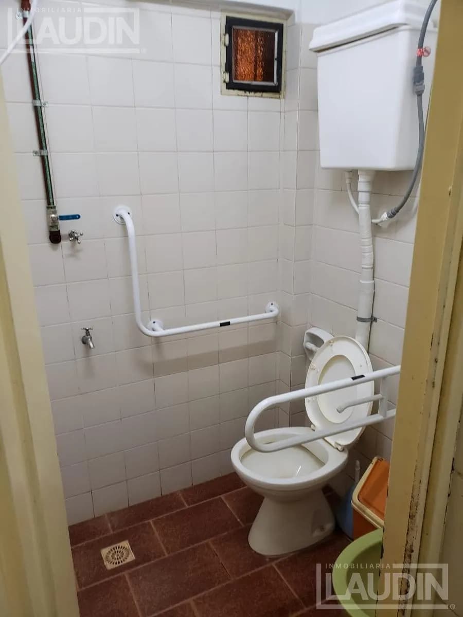 Se Alquila Casa en Villa Lanús