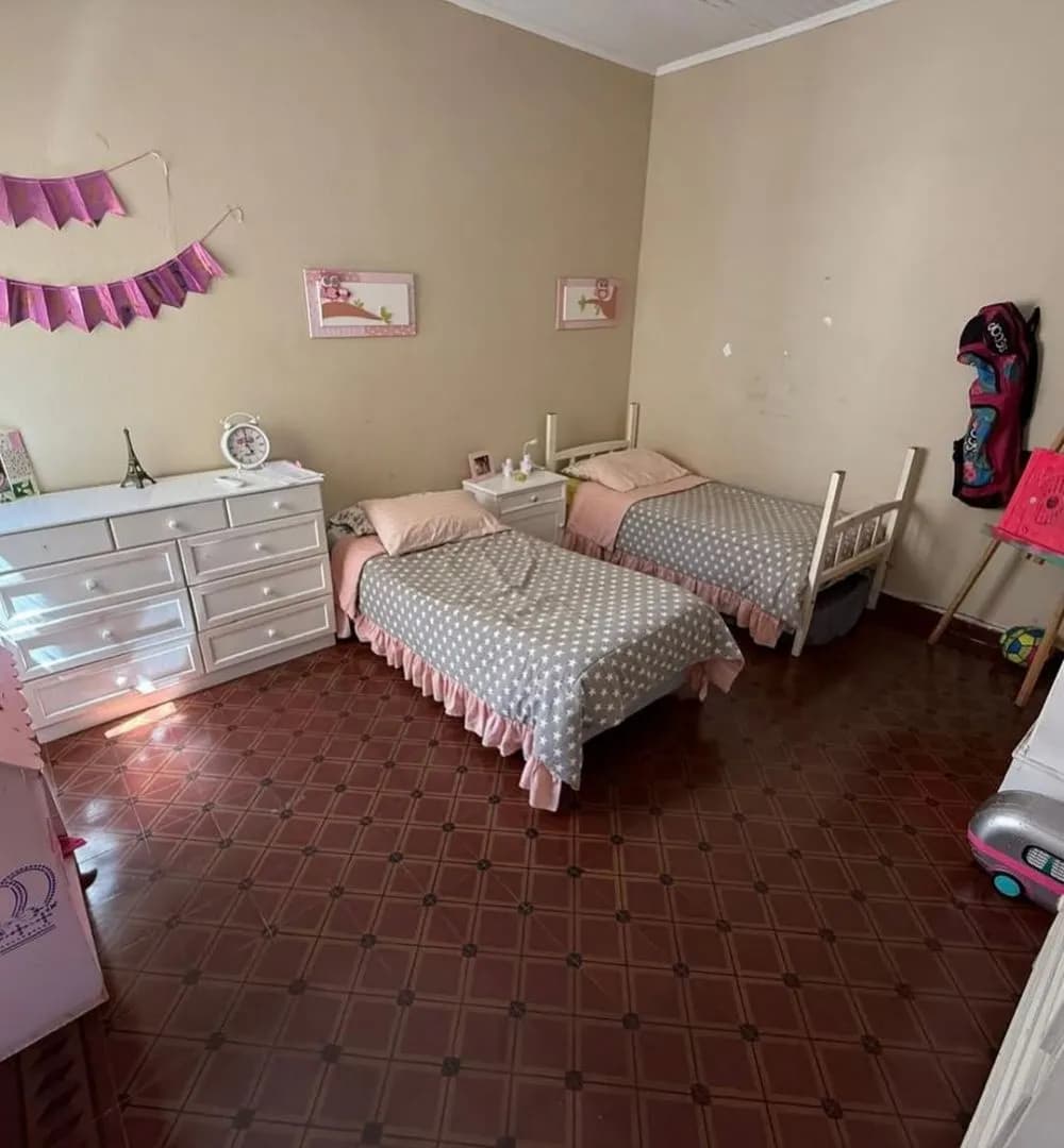 VENTA DE CASA EN EL CENTRO DE POSADAS, EL LUJO DE TENER TODO CERCA