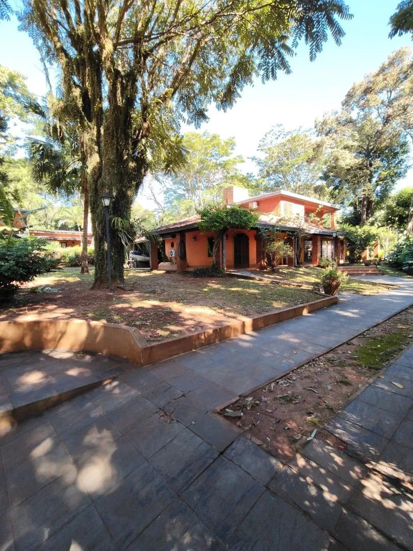 Hermosa casa quinta en Posadas, Misiones, en exclusiva zona.
