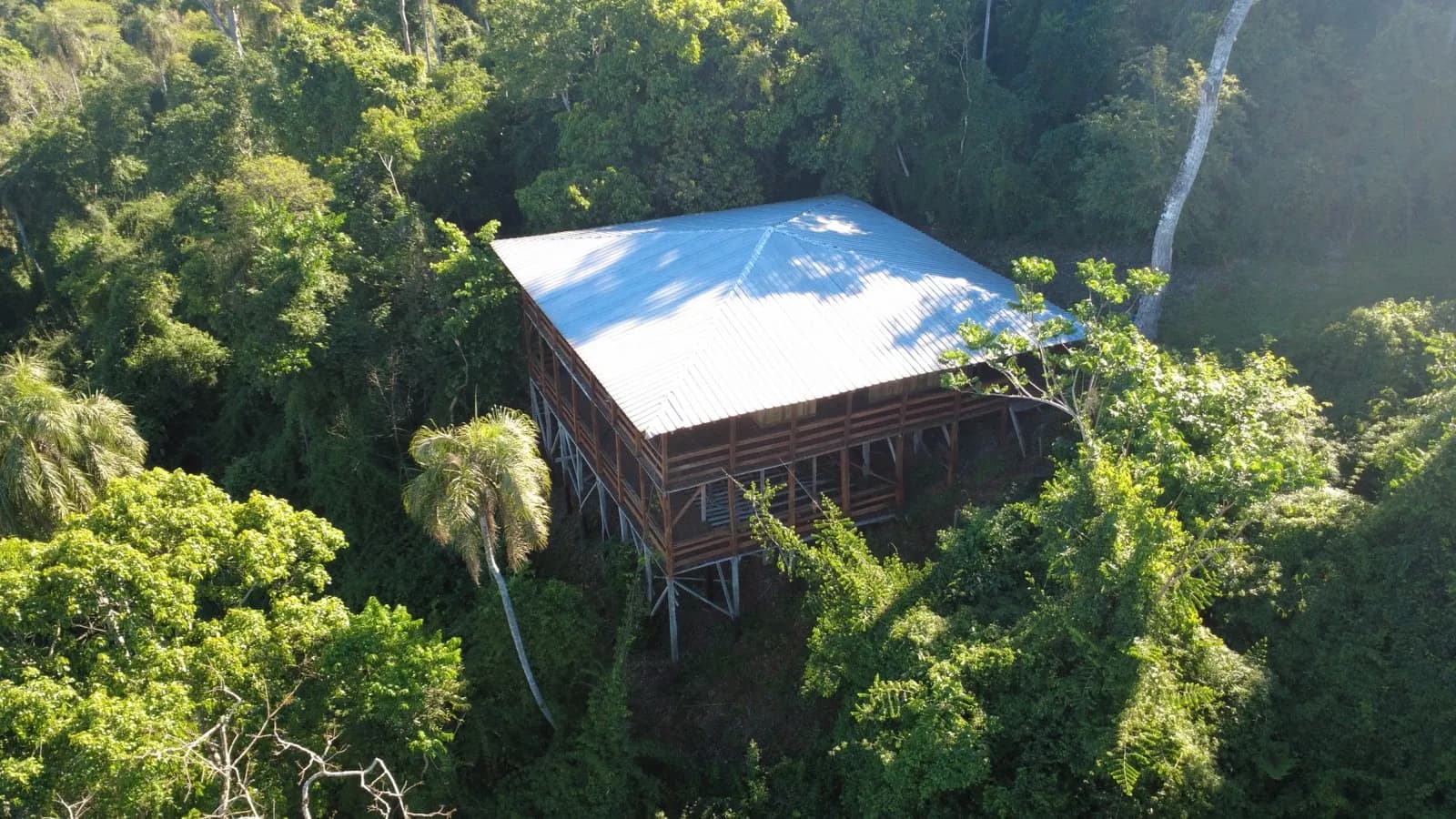 2 Hectáreas con frente al Río Uruguay y casa de madera, El Soberbio, Misiones