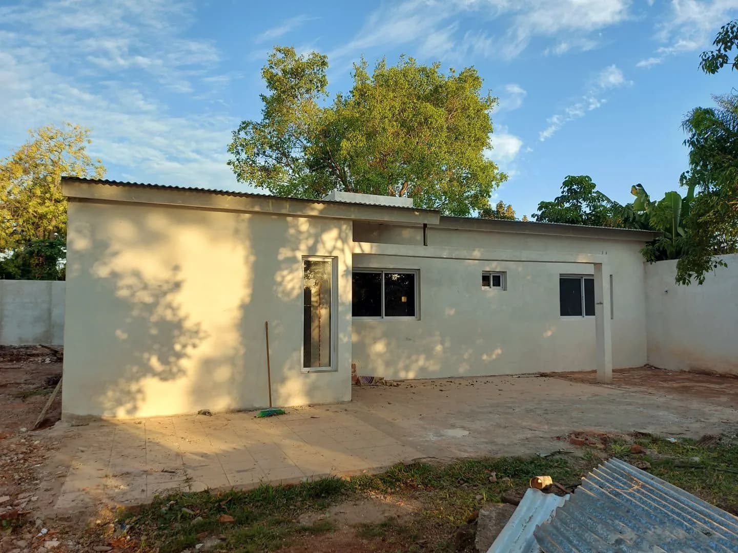 CASA EN VENTA CON AMPLIO TERRENO EN POSADAS