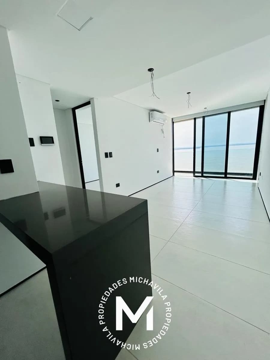 Departamento dos ambientes Torre IPLyC Costanera
