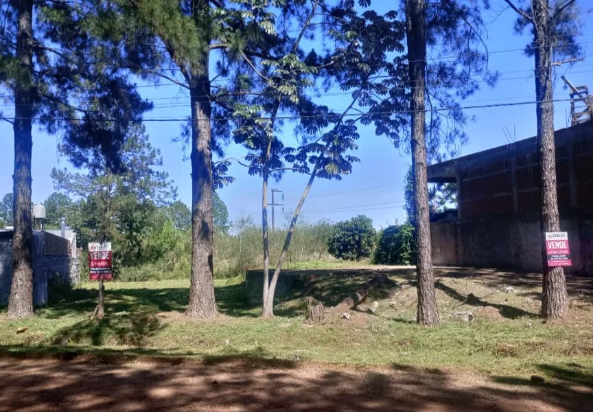 Hermoso terreno en Barrio del Lago
