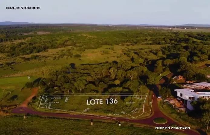 Imponente Esquina en Barrio Privado Santa Cecilia