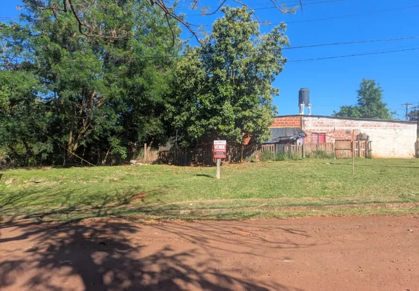 Hermoso y amplio lote en esquina ubicado en Barrio Residencial