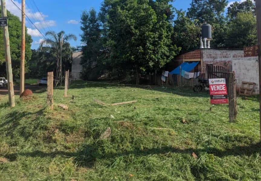 Hermoso y amplio lote en esquina ubicado en Barrio Residencial