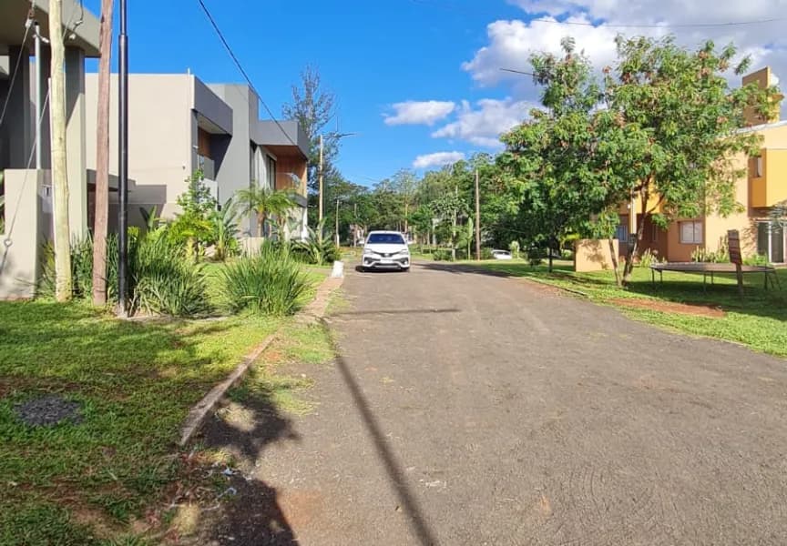 ¡Nuevo Ingreso! Hermoso lote en el exclusivo Barrio Privado Panambi