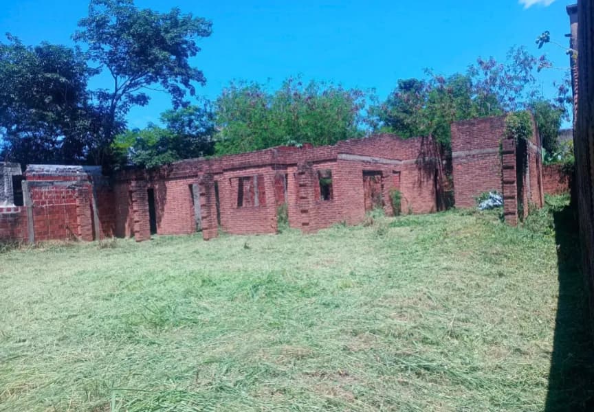 Hermoso y amplio lote en avenida, a pasos del río, Zona Club CAPRI