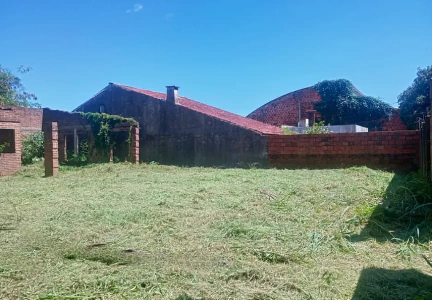 Hermoso y amplio lote en avenida, a pasos del río, Zona Club CAPRI