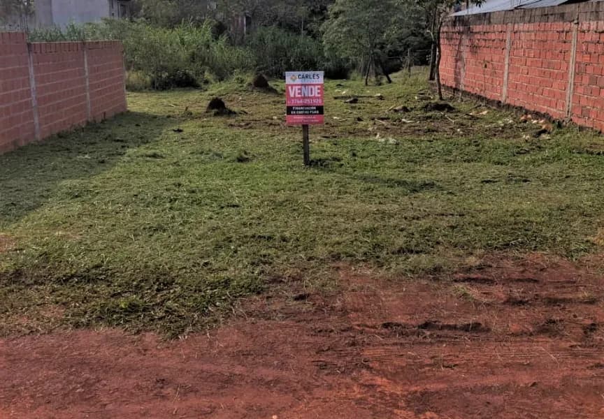 Bº Tacuaritas - Terreno en condominio