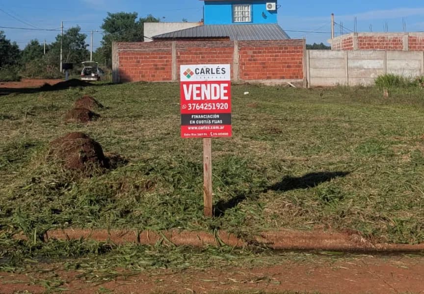 HERMOSA ESQUINA EN VENTA EN BARRIO SANTA HELENA