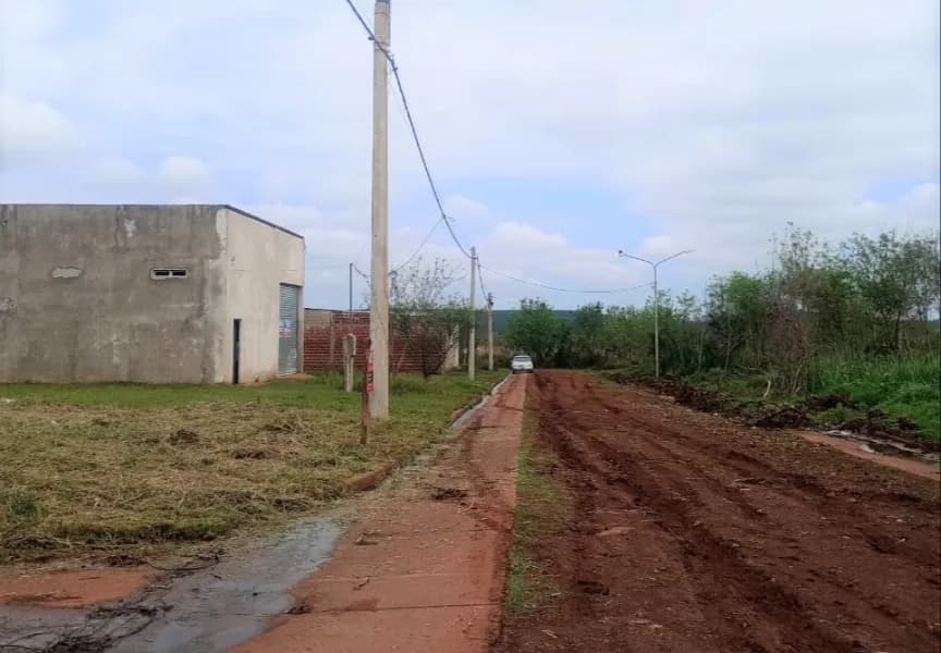 HERMOSA ESQUINA EN VENTA EN BARRIO SANTA HELENA