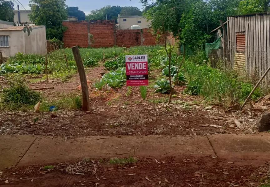 Lote en ante esquina en Bº residencial