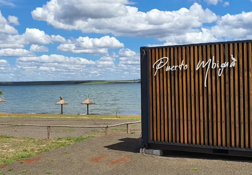 Hermoso terreno frente al río en B° Cerrado Puerto Mbygua