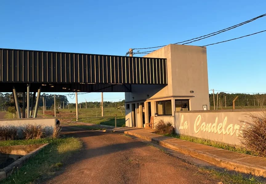 Increíble lote frente al lago Garupa