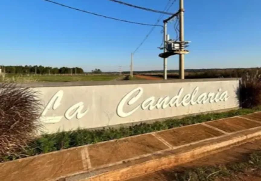 Increíble lote frente al lago Garupa