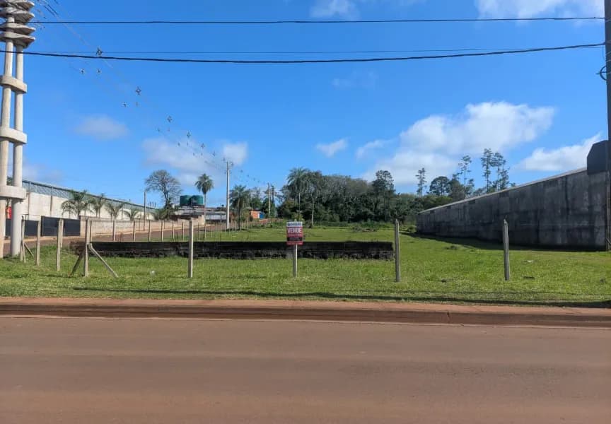 Espectacular terreno sobre Colectora de Ruta 12 km 12 en Garupá sobre salida de Posadas