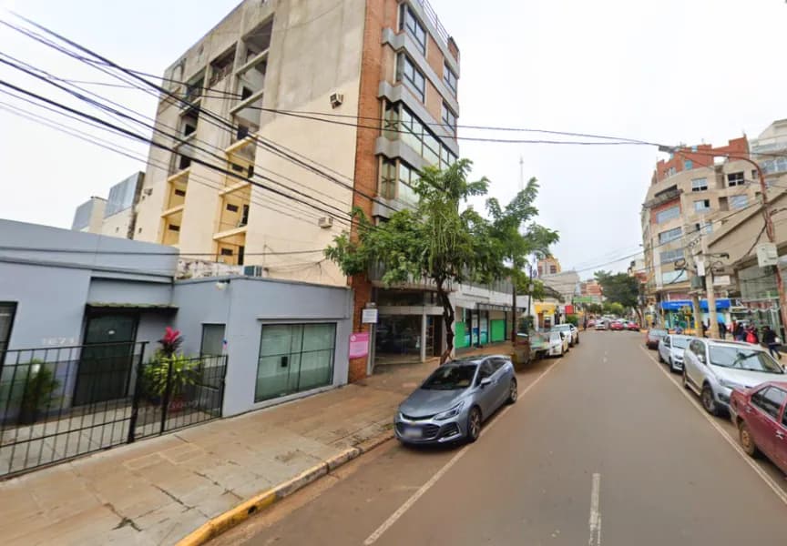 Propiedad en Zona Céntrica ideal para destino Comercial o Profesional