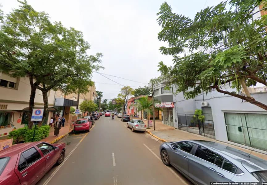 Propiedad en Zona Céntrica ideal para destino Comercial o Profesional