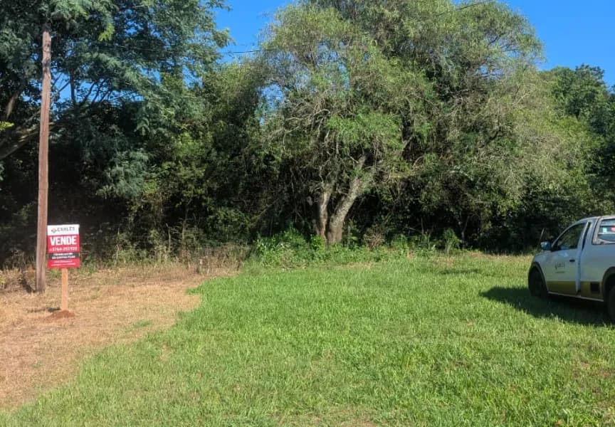Lote de Importantes medidas en zona urbanizada