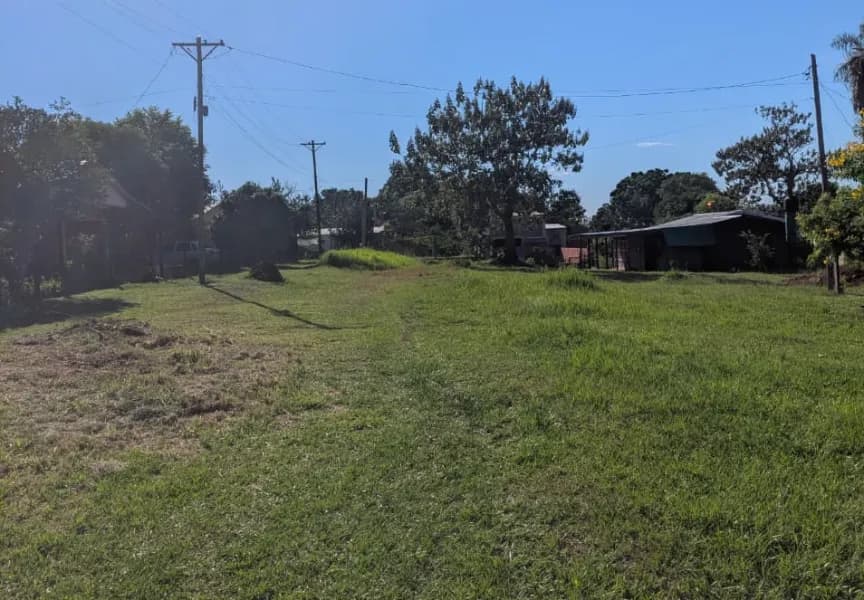 Lote de Importantes medidas en zona urbanizada