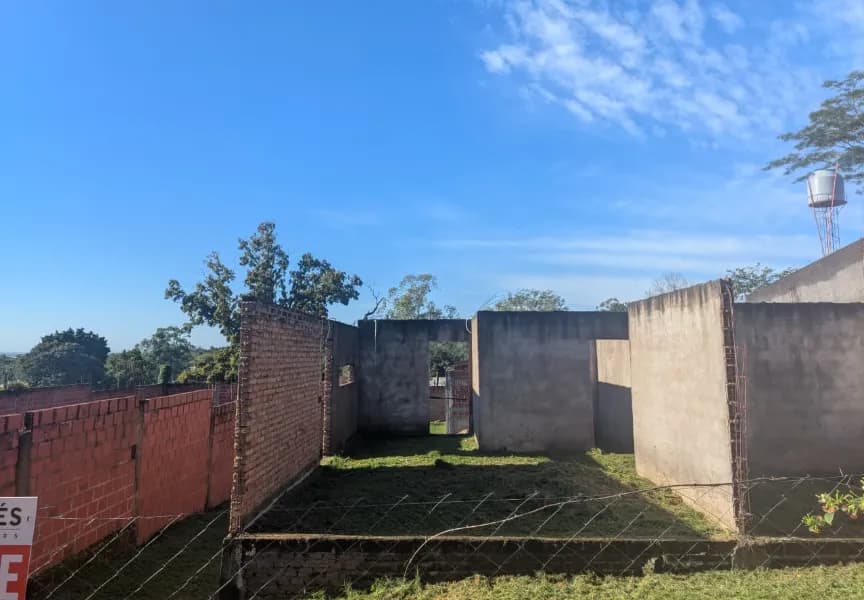 ¡Imperdible Terreno en B° Miguel Lanús!
