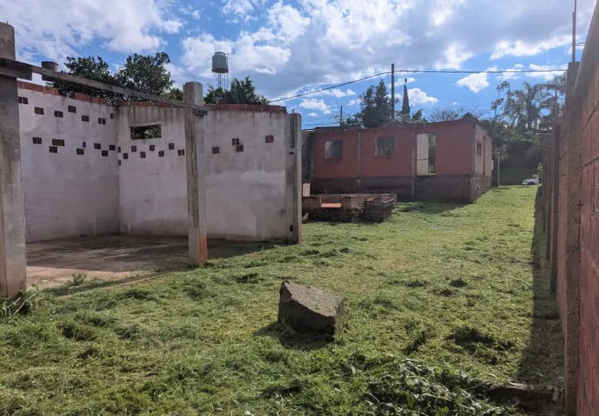 ¡Imperdible Terreno en B° Miguel Lanús!