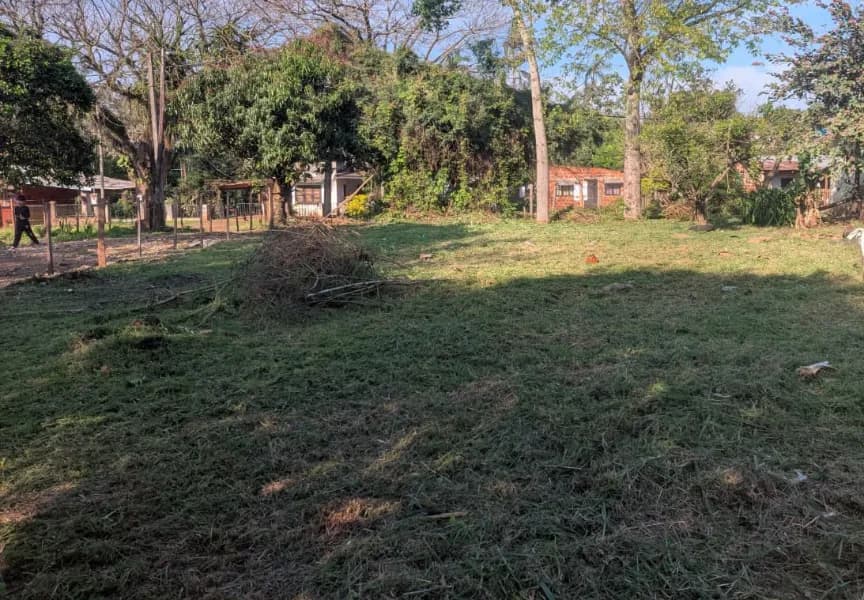 ¡ESPECTACULAR Y AMPLIO TERRENO FRENTE A LA SALADITA DE GARUPA!