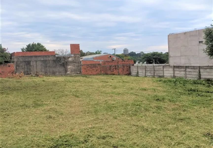 ¡IMPERDIBLE LOTE EN ESQUINA SOBRE COLECTORA DEL ACCESO SUR!