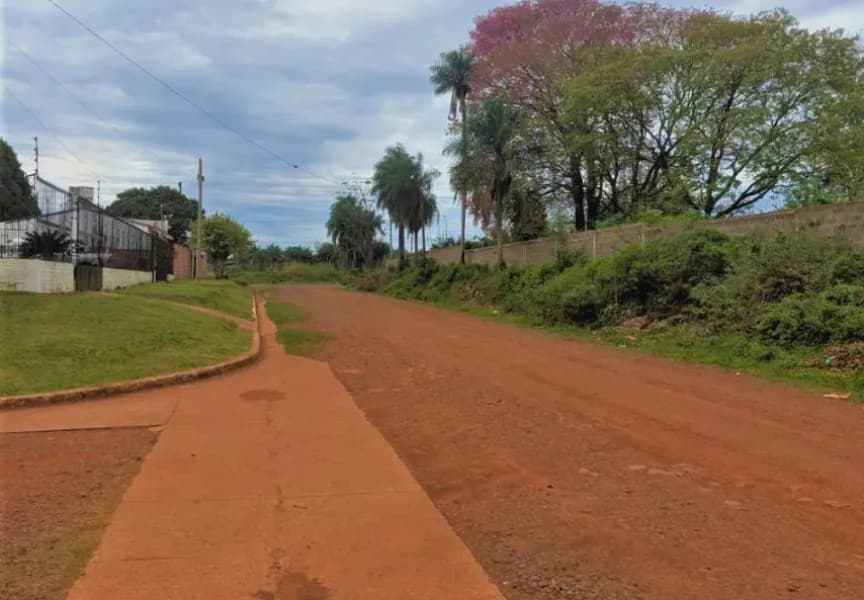 ¡Imperdible esquina a pasos de las Avenidas Vivanco y Chacabuco!